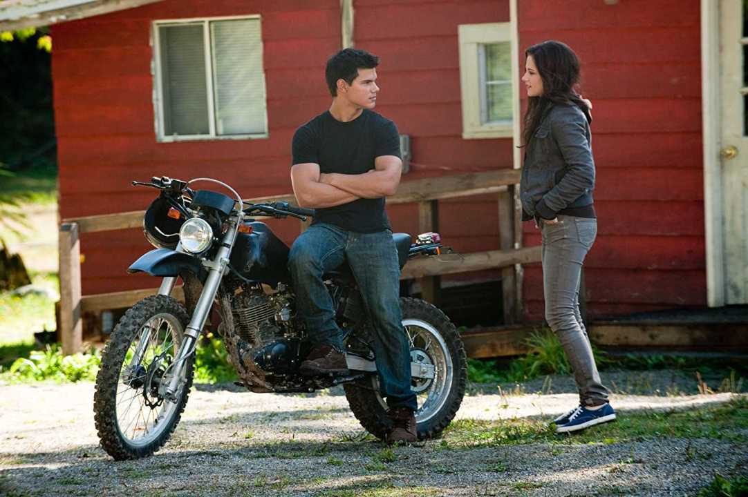 twilight saga full movie in hindi download mp4 twilight saga full movie in hindi download mp4