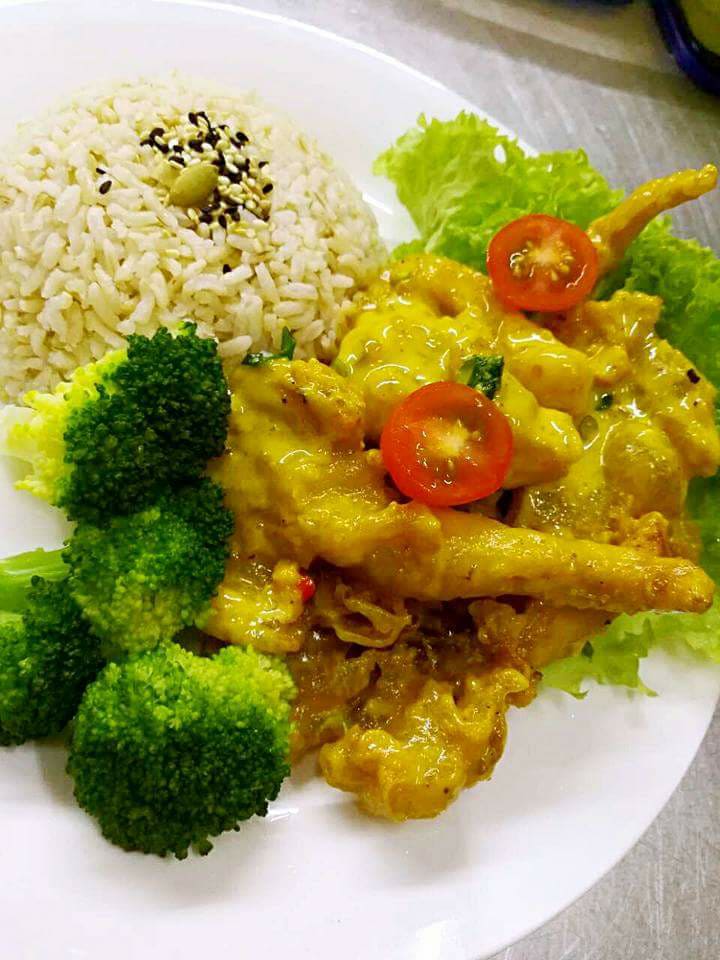 Love Earth Cafe Desa Aman Puri, Kuala Lumpur