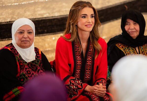 Queen Rania visited a group of women from Balqawi tribes in Amman, gathered at the residence of Ms. Dina Al Hadid Al Qatarneh