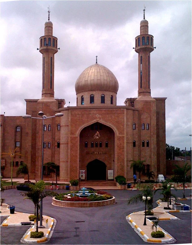 Masjid pusat di Marcory