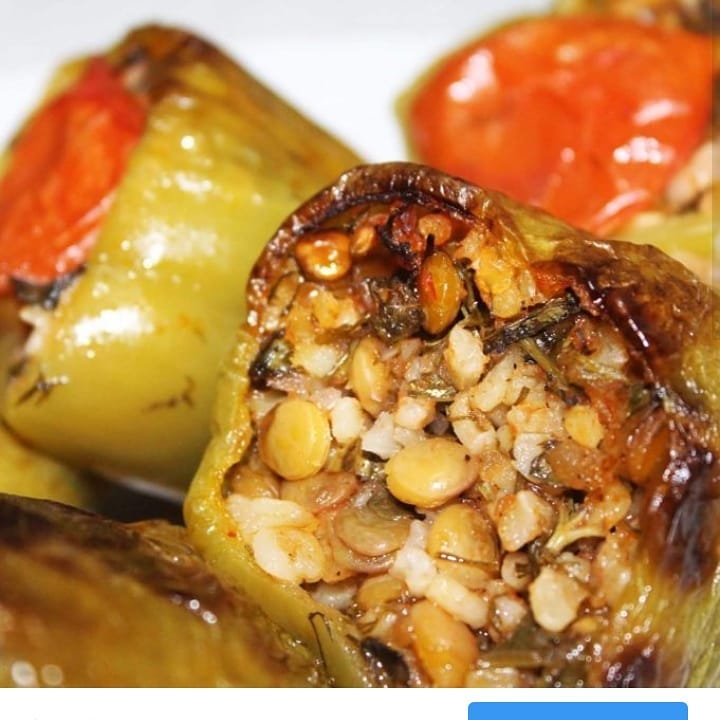 Kolay Tarifler FIRINDA YESIL MERCIMEKLI DOLMA