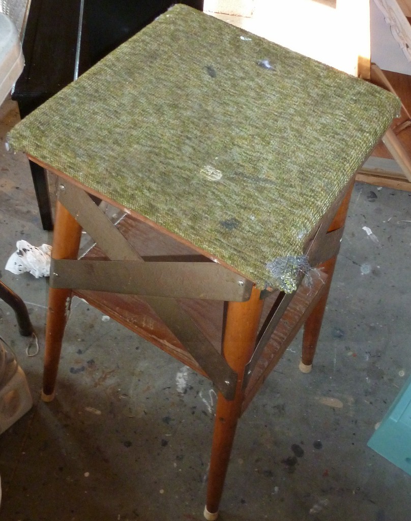 catnap Magic Carpet Table