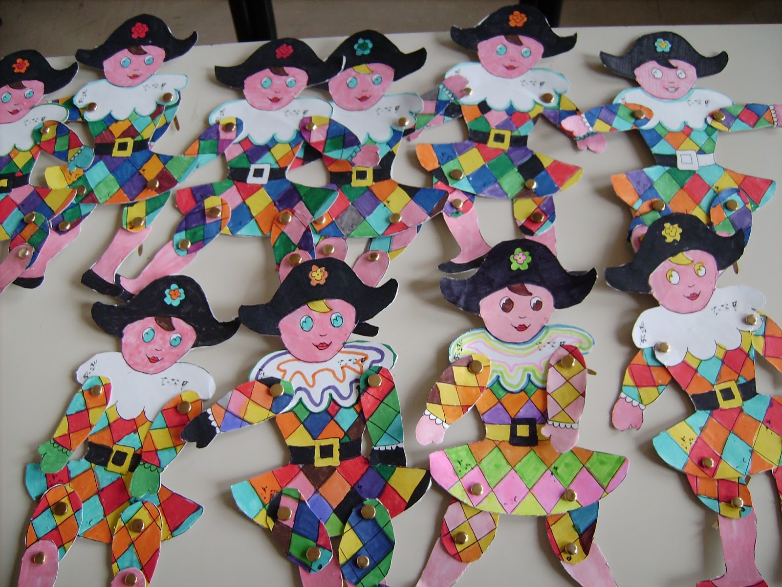 Arlecchino Poverino Non Aveva Un Vestitino