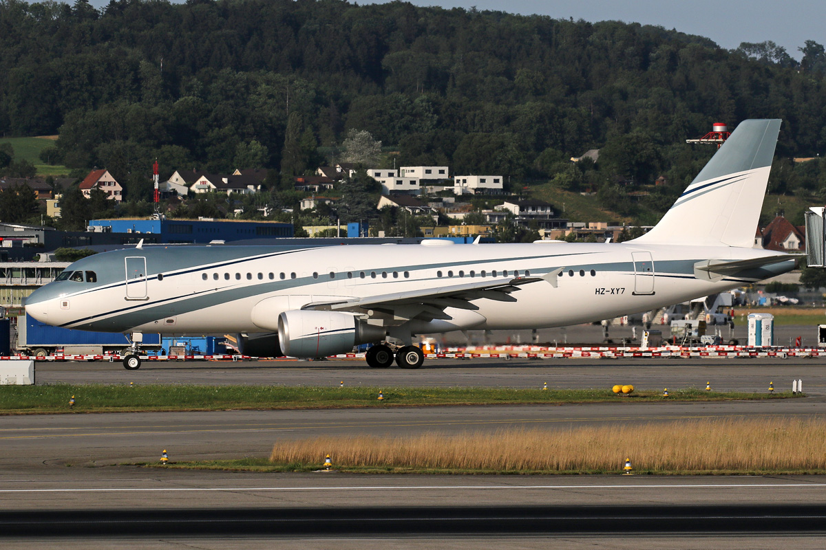 Planes and Trains - Planes 2015: HZ-XY7 / Airbus A320-214 / Aviation ...