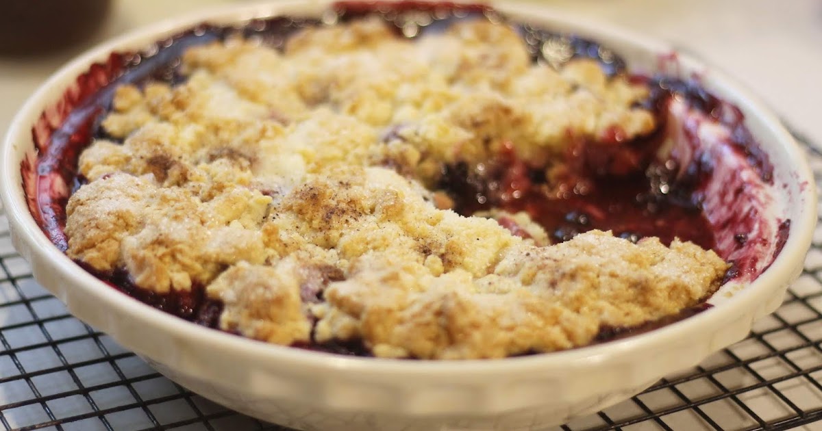Cooking With Mary and Friends Mixed Berry Cobbler