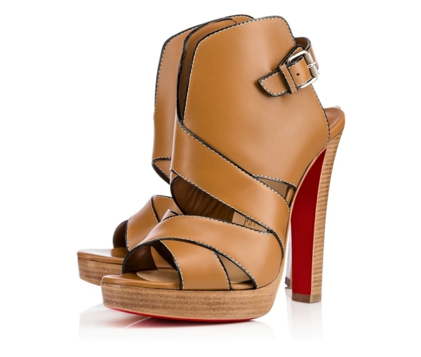 На лабутенах и в очень трендовых штанах: коллекция Christian Louboutin 2016