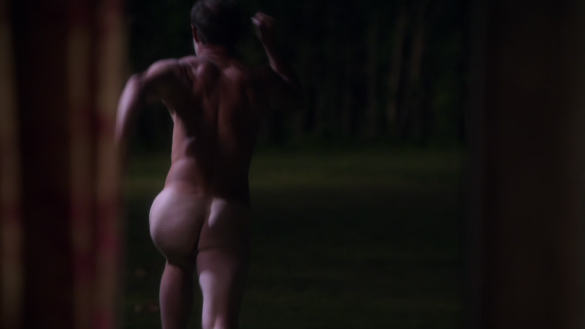 Jason Beghe nude in Californication 3-01 "Wish You Were Here" .