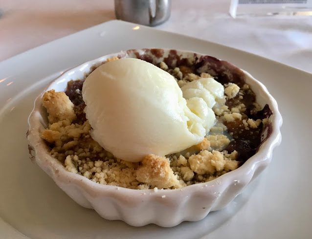 Celebrity Cruises banana blueberry crumble