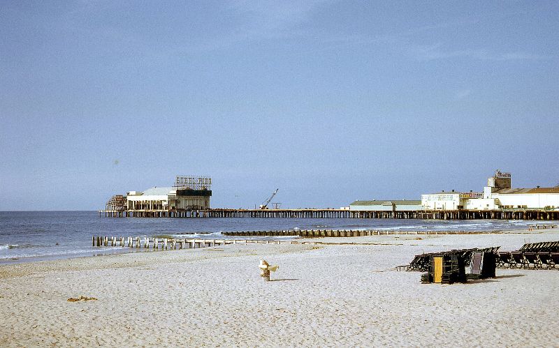 Color Photos Capture Atlantic City Before the Casinos 1960s - 8