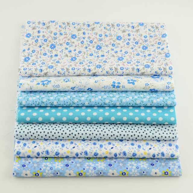7 pieces Natural Cotton Fabric Square DIY Craft Fabric Light Blue Color Little Flowers and White Dots Design for Quilting Meter