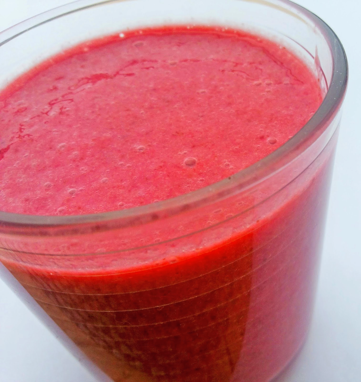 Beetroot, Banana & Strawberry Smoothie Recipe