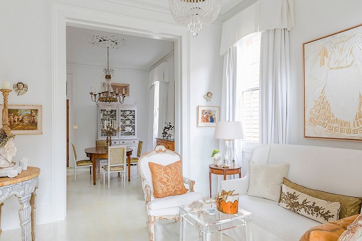 A lighting designer's chic and beautiful New Orleans home!