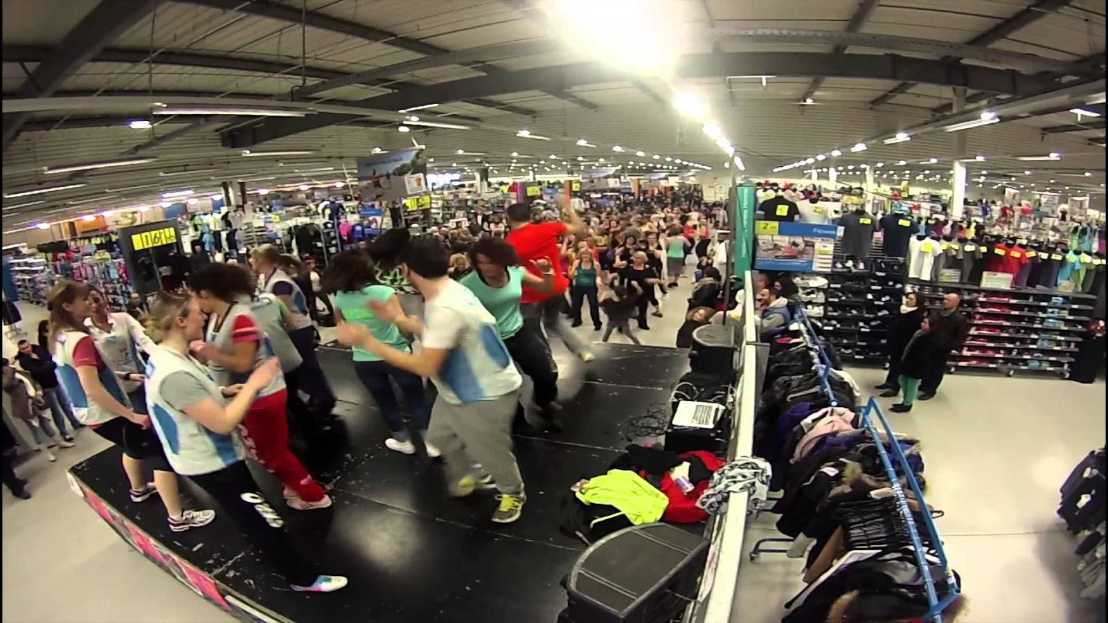 Chen Gai France ) decathlon saint nazaire