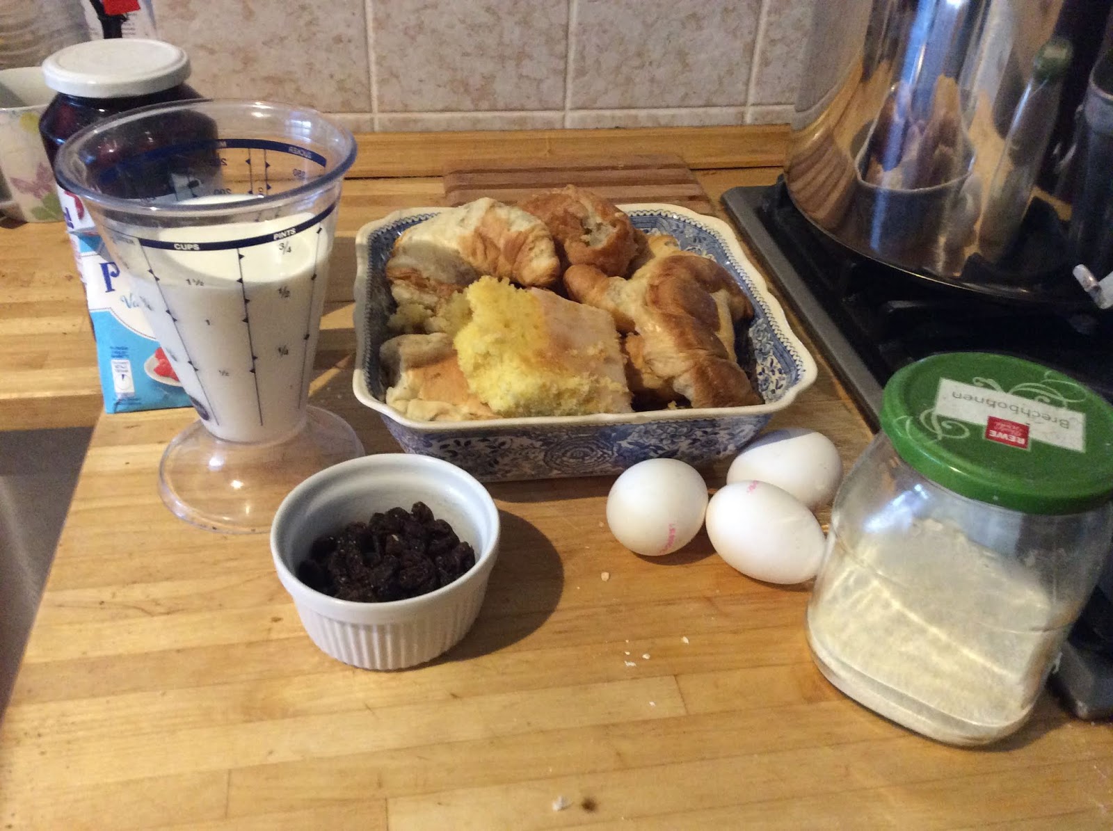 Oma Hannes Kochbuch: Brotpudding