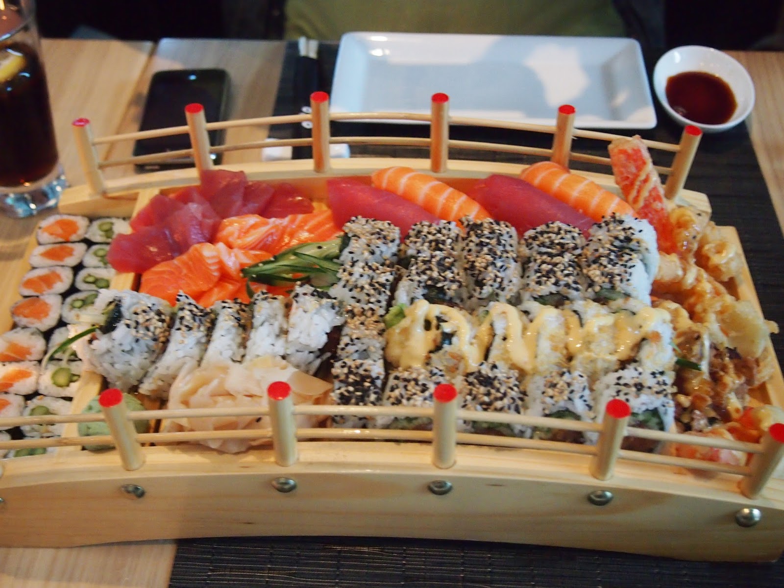 Glücksklee by JaMaDi Hamburg...Sushi Essen im "Ono"