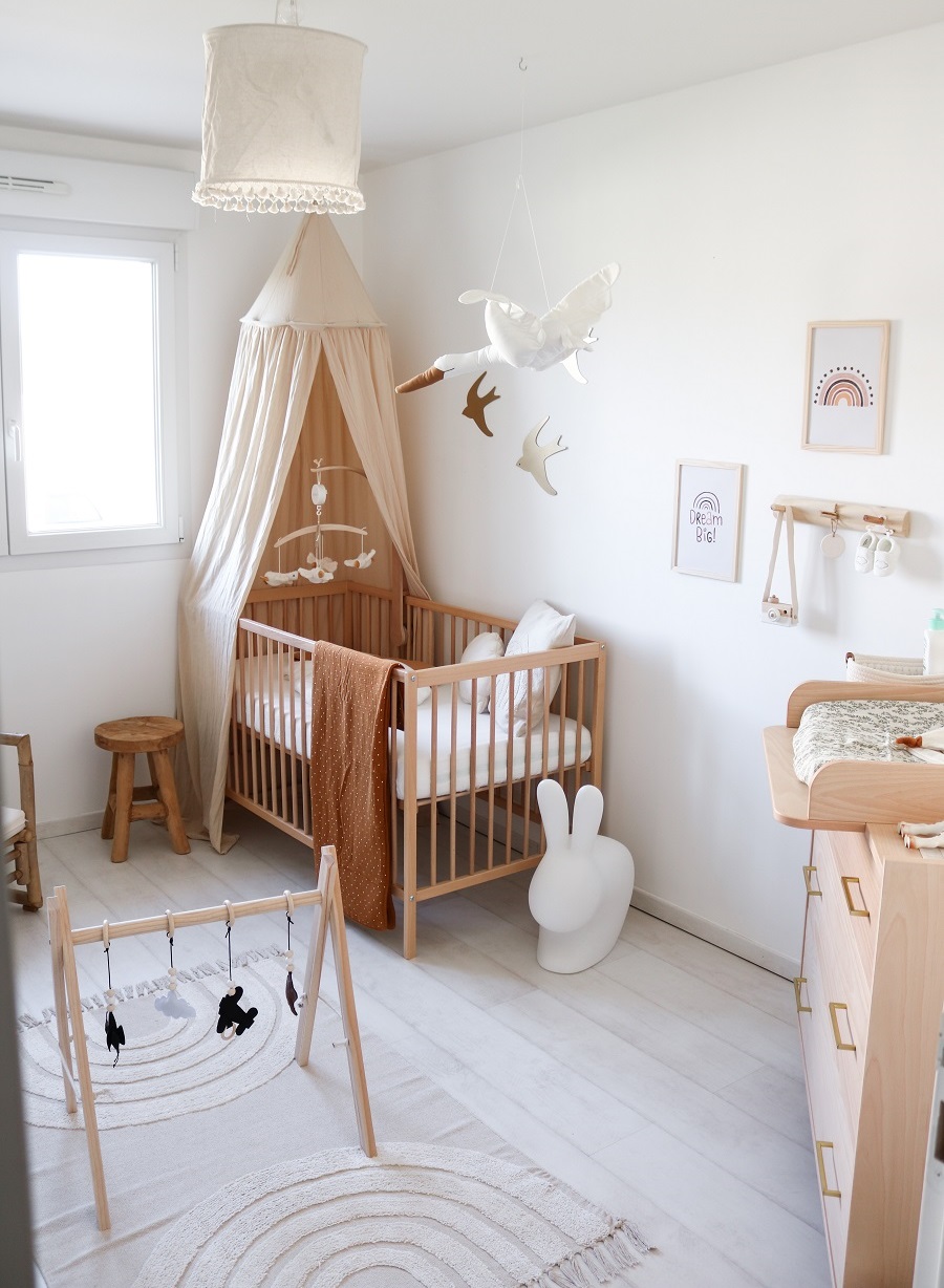 Ciel de lit bébé beige – Déco Chambre Bébé
