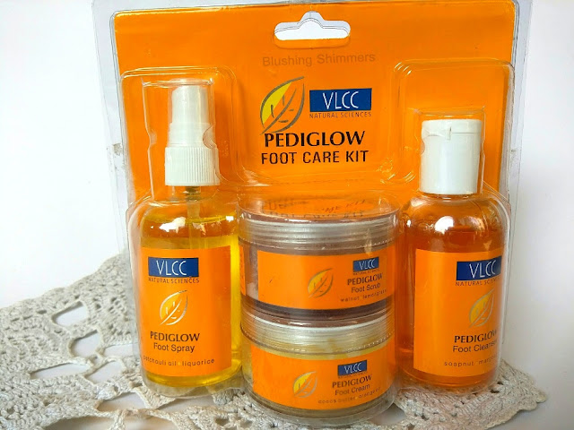 VLCC Pediglow Foot Care Kit