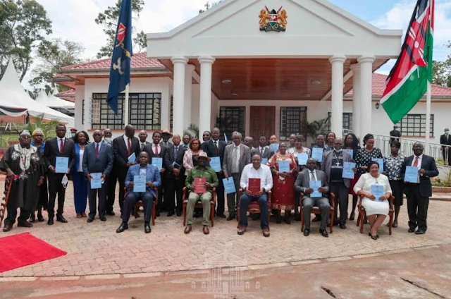 Kisii State Lodge  gazetted protected as Uhuru and Raila receive BBI photos