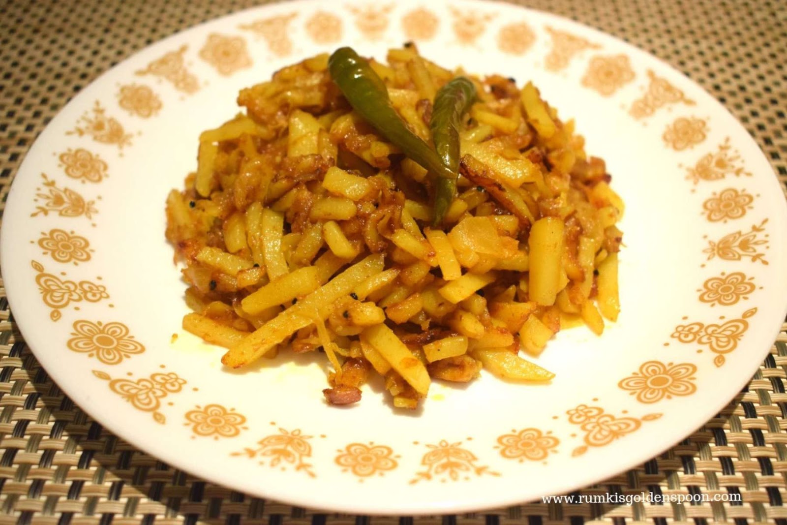 Indian Recipe, Bihari Cuisine, Vegetarian recipe, vegan recipe, Quick and Easy, Bihari style Aloo Bhaji | Spicy Potato Fry, Rumki's Golden Spoon, Spicy potato dry curry, Indian recipe with potatoes, aloo bhaja, sukhi aloo ki sabzi/sabji