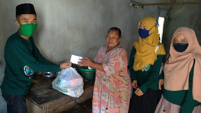 KSU Mikat Al-Khidmah Berikan Bantuan Sembako