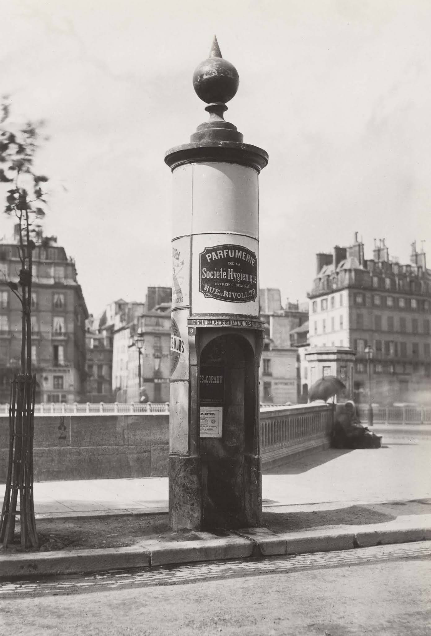 pissoir vintage public urinals paris