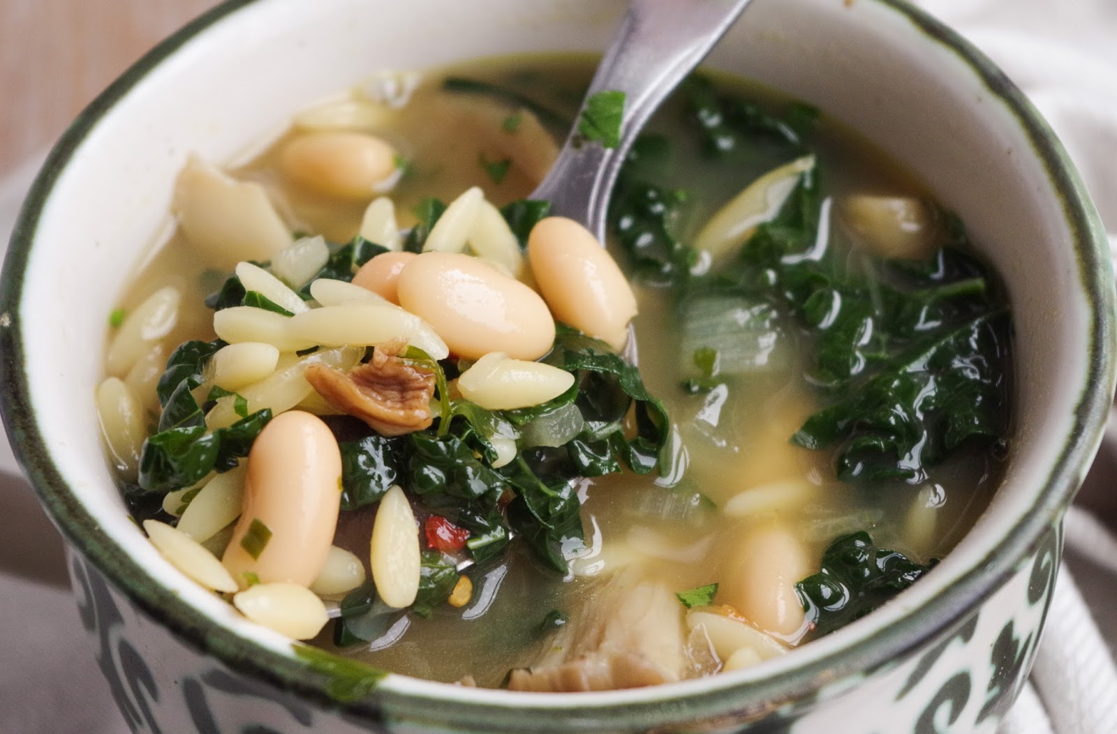 White bean, Mushroom & Kale Soup |Euphoric Vegan