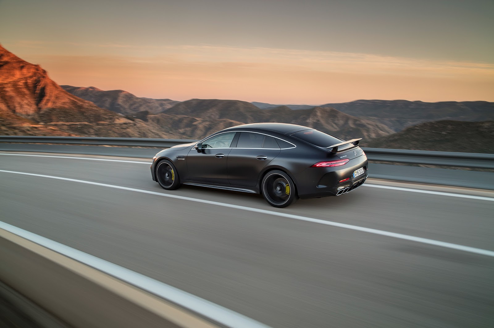 Mercedes Benz Mercedes AMG gt 4Рє