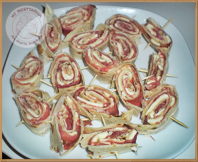 My Ricettarium Girelle di piadina con prosciutto e sottiletta