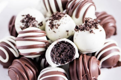 3-INGREDIENT OREO BALLS