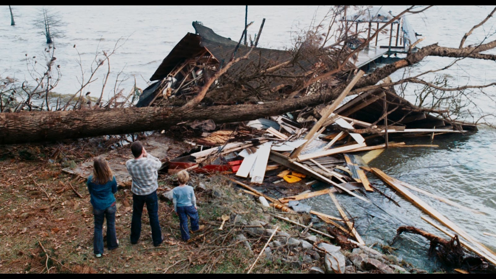 La+Niebla+%282007%29+1080p+BDRemux+Latino+-+Ingles+-+Descargatep%C3%A8lis.com.mkv_snapshot_00.03.23.164.jpg (1600×900)