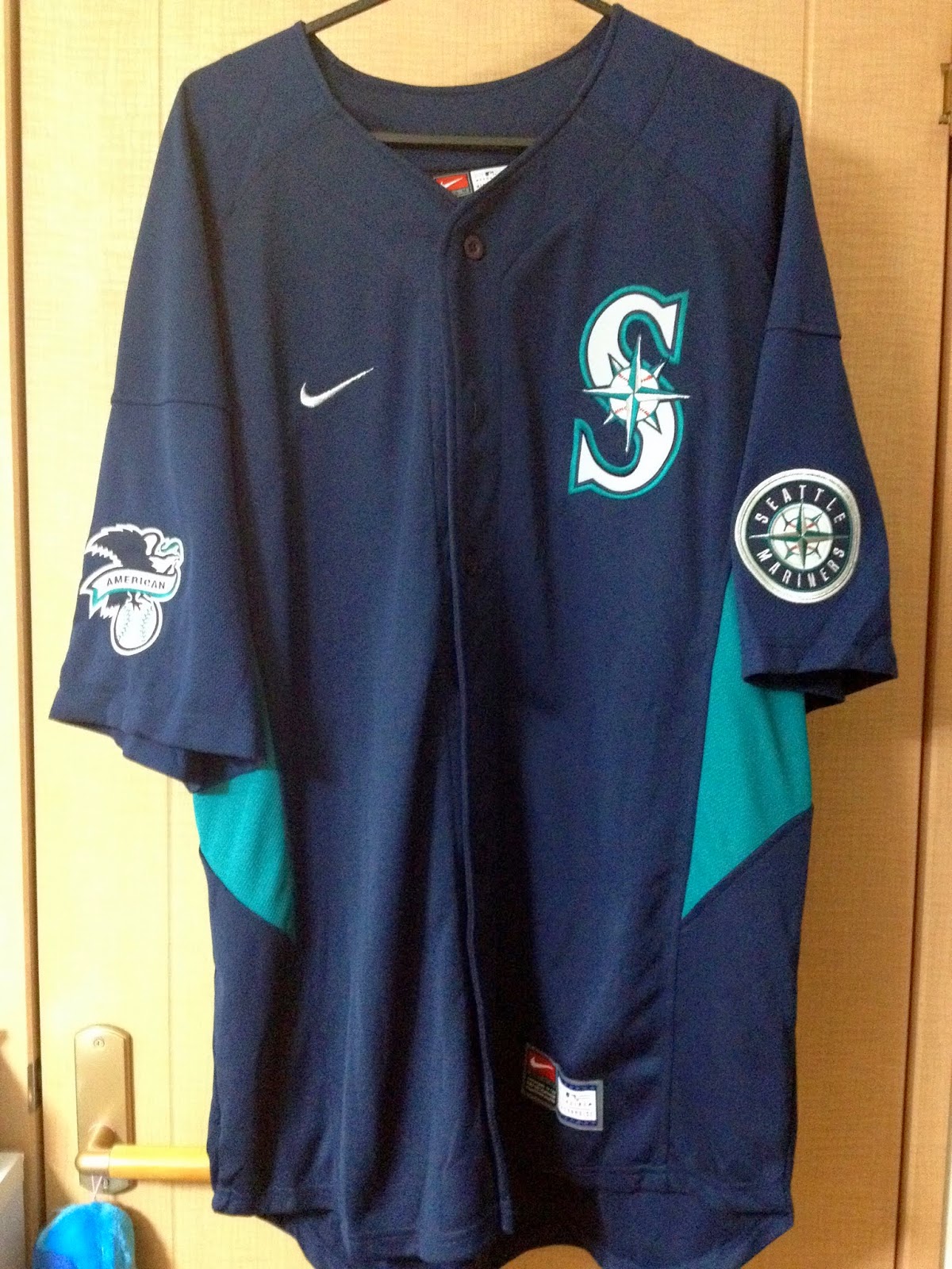 This Card Is Cool My Life in Baseball Cards Collecting Korea KBO and MLB Apparel "Haul"