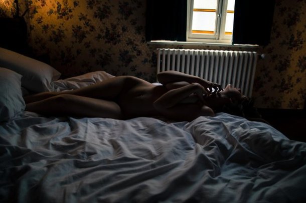 Valentin Apache Taminiau fotografia sensual modelos nas sombras meia luz nudez sensual provocante