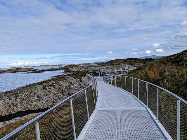 Norway road trip itinerary: Boardwalk on Norway's Atlantic Road