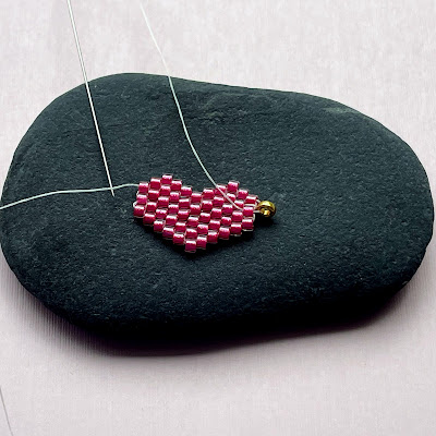 Adding connector to beadwork charm by Lisa Yang Jewelry