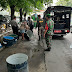 Gandeng Babinsa, Satpol PP Pabean Cantian Tertibkan PKL Nakal