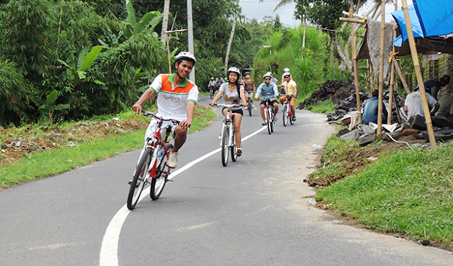 5 Destinasi Wisata Bersepeda Di Bali Dengan Keindahan Alam Mengagumkan
