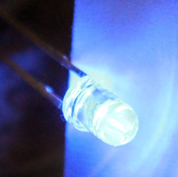 DQSoft: Guia Rápido Sobre o Uso de LEDs