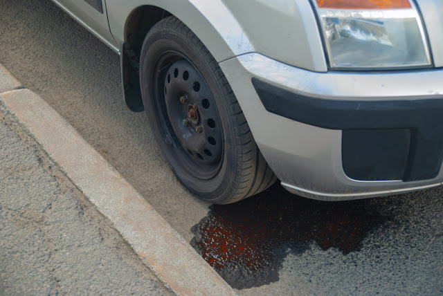 Fuite de liquide de direction assistée