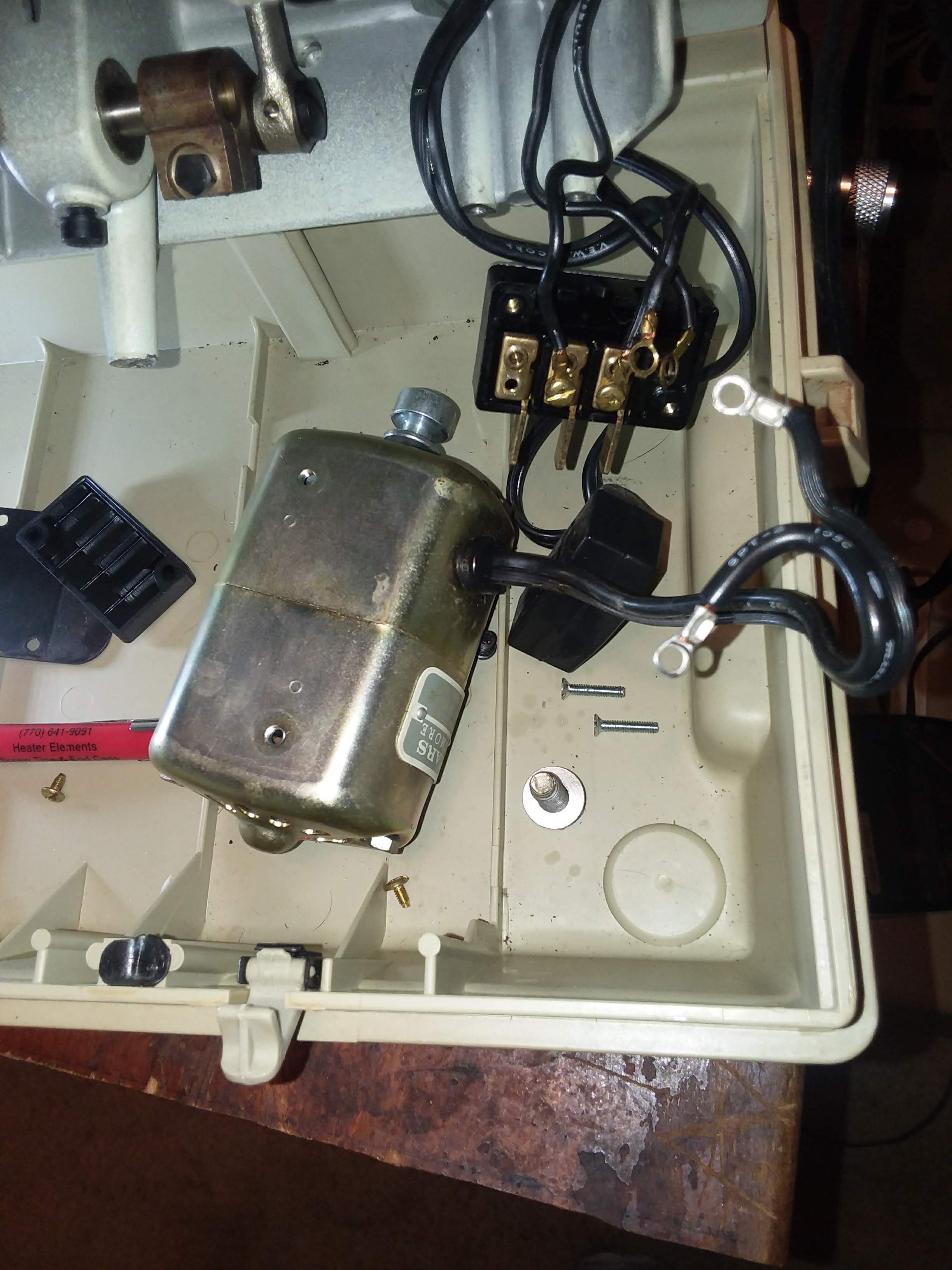 Sears Kenmore 158.1802 Sewing Machine