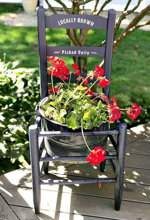 Beautiful stenciled outdoor chair planter