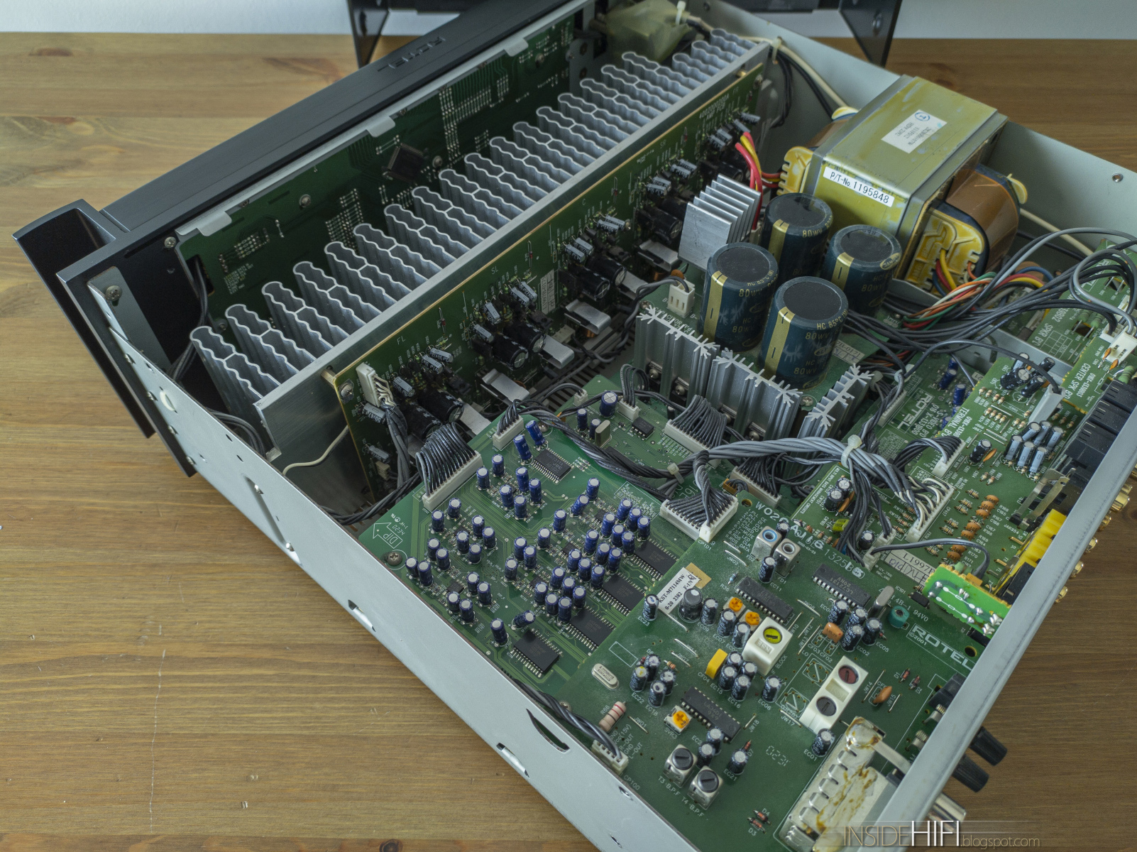 Inside HiFi Rotel RSX1055