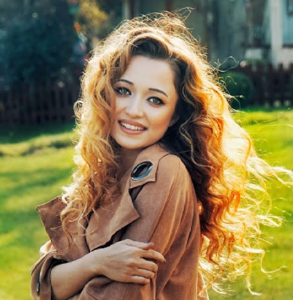 Pınar Süer Sana Bir Şey Olmasın Şarkı Sözleri, Türkçe Çevirisi, Lyrics