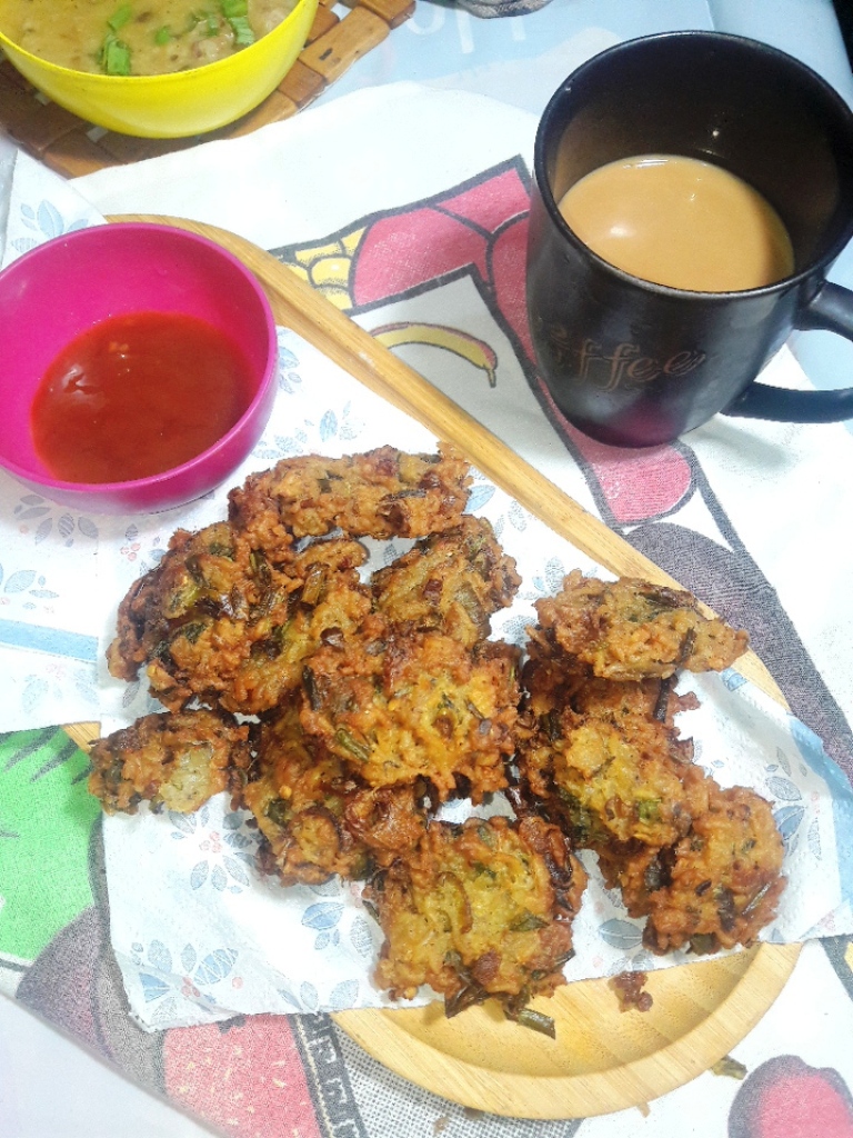 Noodles Pakora Recipe Yummy Traditional
