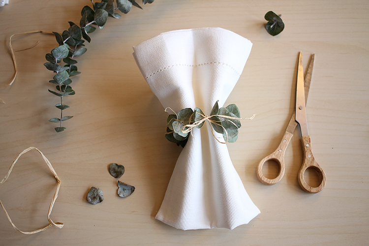 DIY Decor Eucalyptus Napkin Ring SUGAR LANE