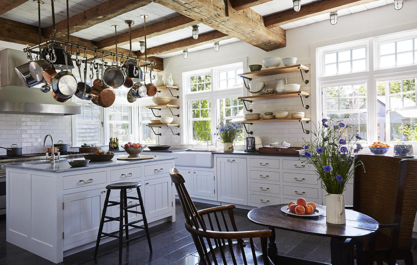 Décor Inspiration: A Stunning Summer Getaway on Martha’s Vineyard Decorated by Mark Cunningham