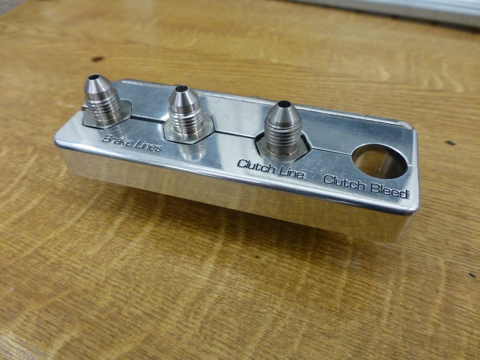 Jonathan's GD427 Mk IV Brake Pipe Clamp