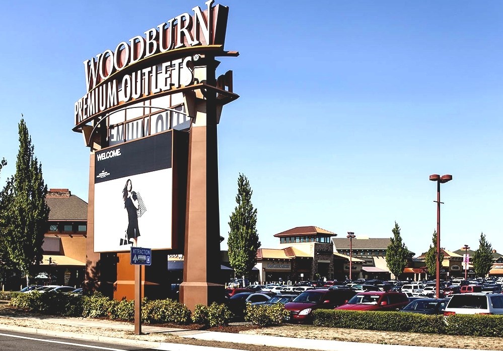 Woodburn Premium Outlets Premium Outlet Oregon