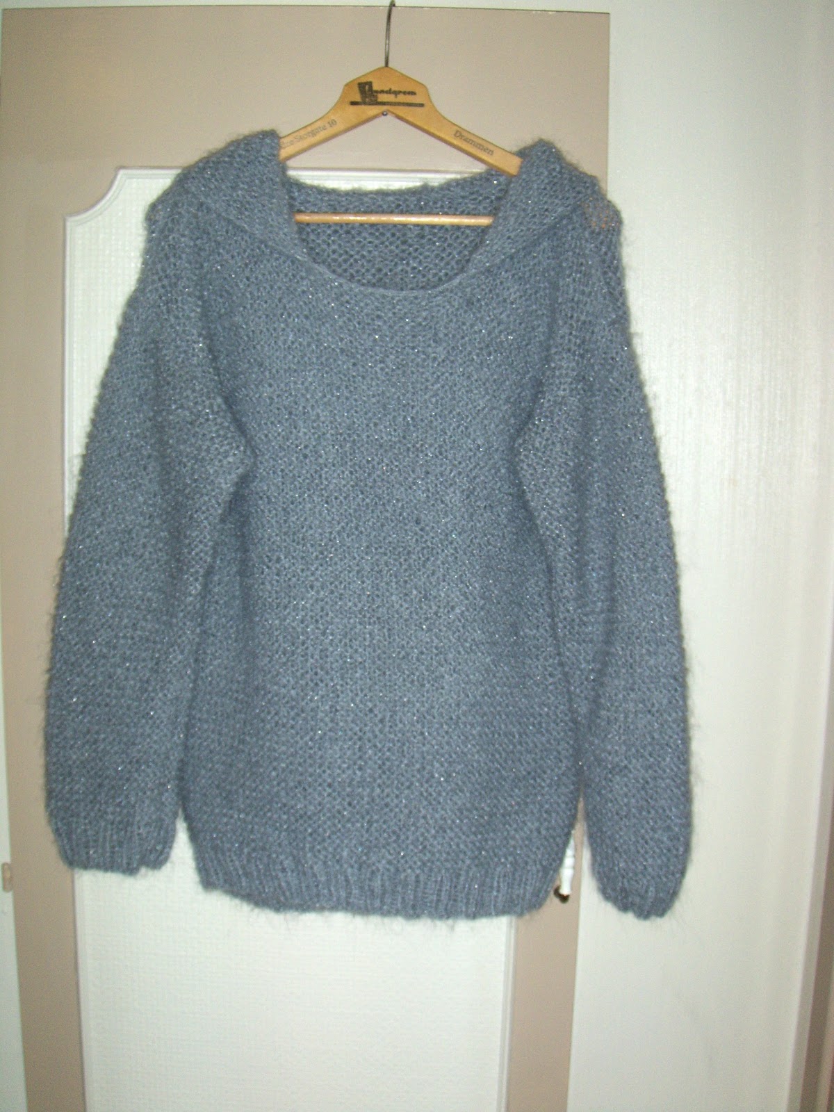 Langermet Strikket Genser Med Hette