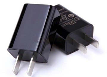 Ngecas Lebih Cepat Berkat 7 Merk Charger Hp Fast Charging