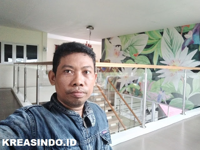 Railing Balkon Stainless Kombinasi Akrilik pemasangan Di Perumahan Villa Permata Santi Cinere Railing Balkon Stainless Kombinasi Akrilik pemasangan Di Perumahan Villa Permata Santi Cinere